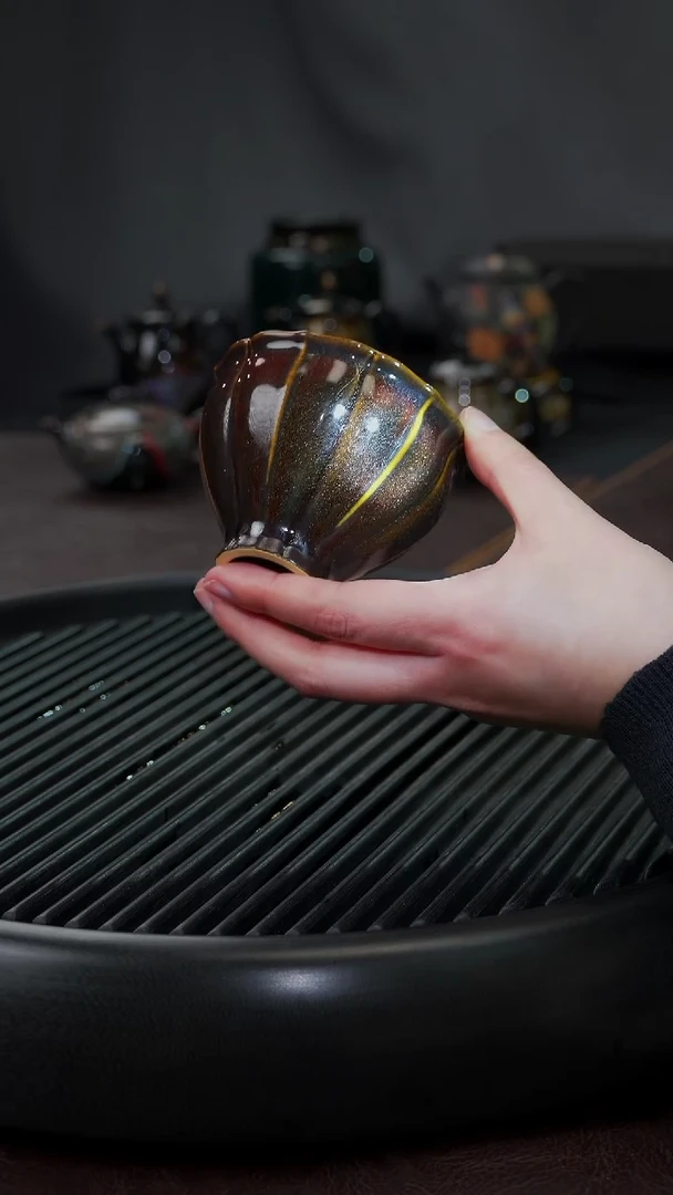 【闪购商品】杯【宜景窑黑定洒金】筋纹宫灯