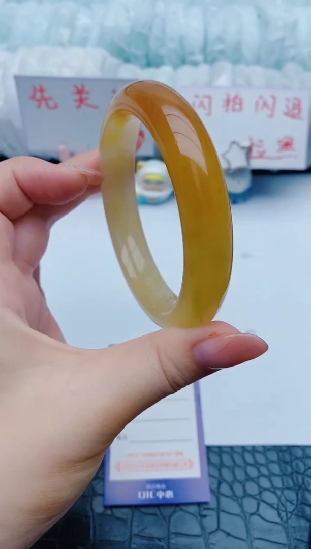 石英质玉手镯未镶嵌x29+63-64