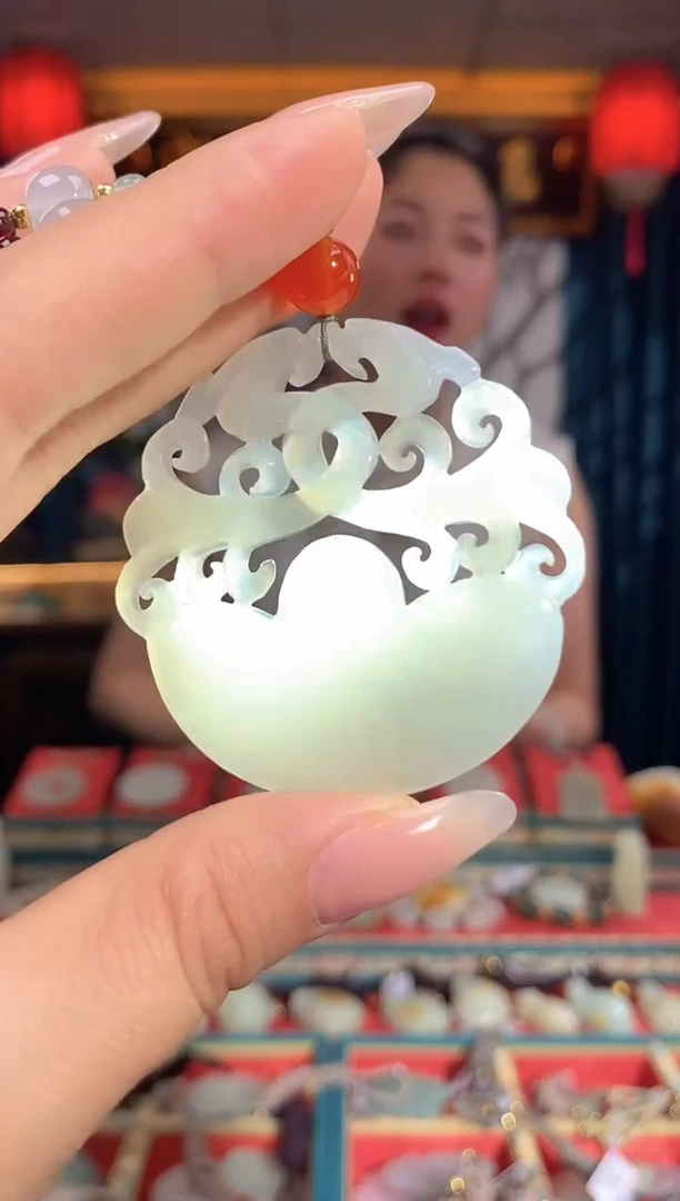 和田玉银S925镶嵌颈饰元宝