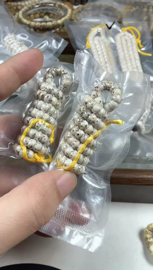 手串星月菩提原生态石玉料蒜瓣大肠6mm（带月）