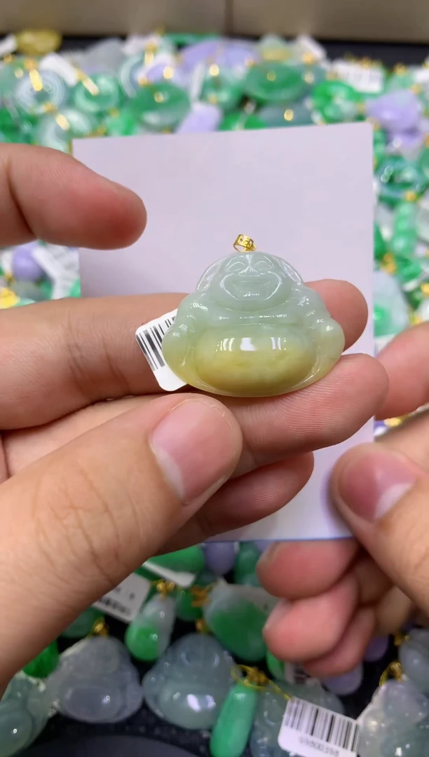 颈饰18K金镶嵌翡翠天然缅甸翡翠A货