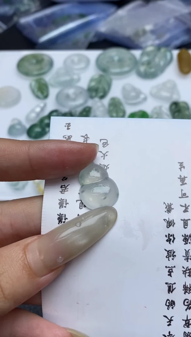 未镶嵌定制翡翠翡翠毛货~