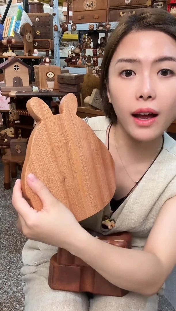 龙猫大号乌檀木餐盘原木