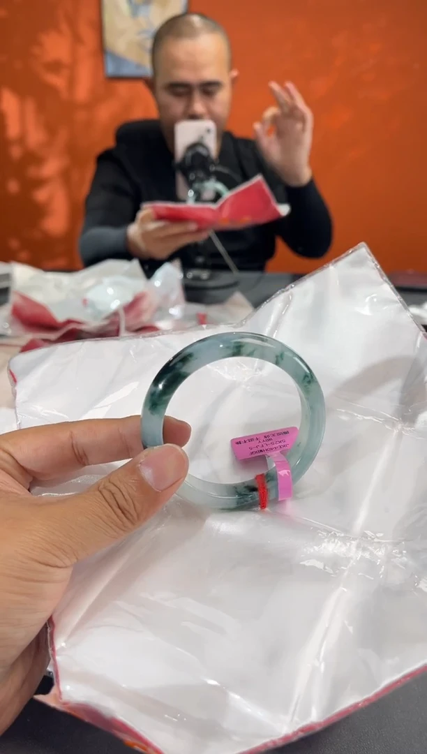 未镶嵌手镯翡翠宠****略55