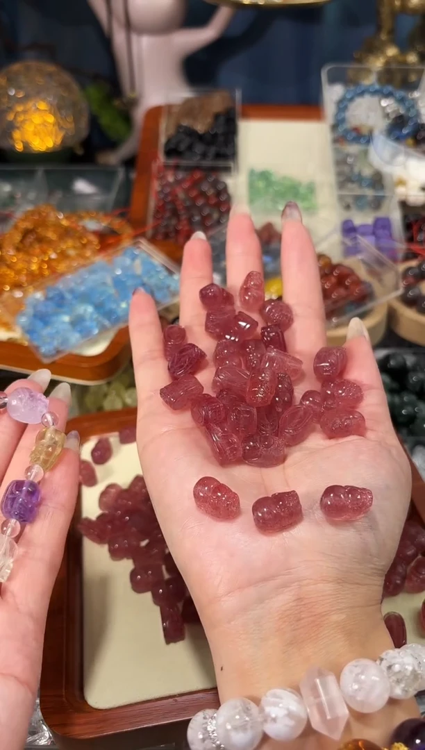 【闪购商品】水晶手串未镶嵌草莓晶貔貅一个宽卡9+到10