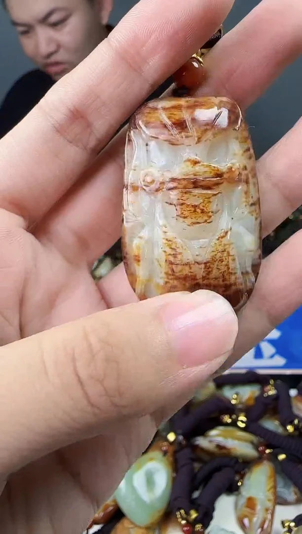 和田玉未镶嵌颈饰1