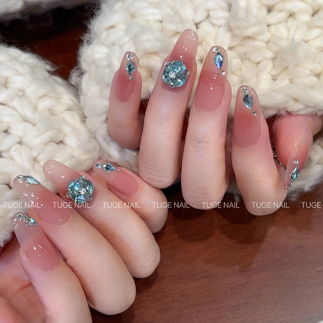 Tuge Nail “幻城蓝” 渐变猫眼粉墨晕染手绘勾勒高级感美甲TG1213