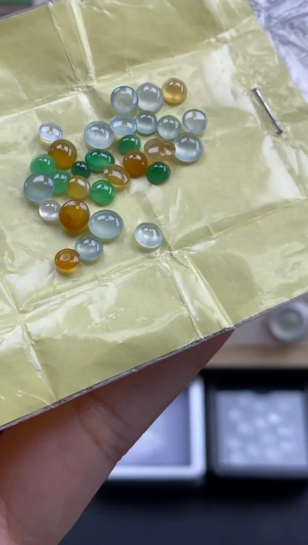 翡翠裸石天然翡翠裸石蛋面37