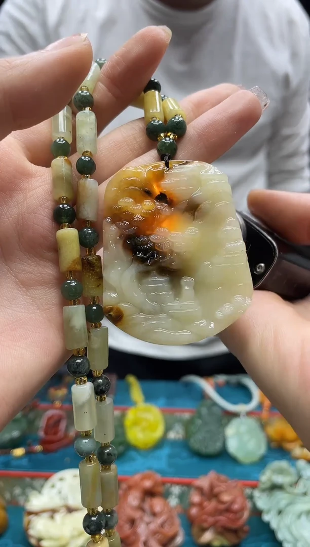 未镶嵌岫玉吊坠·