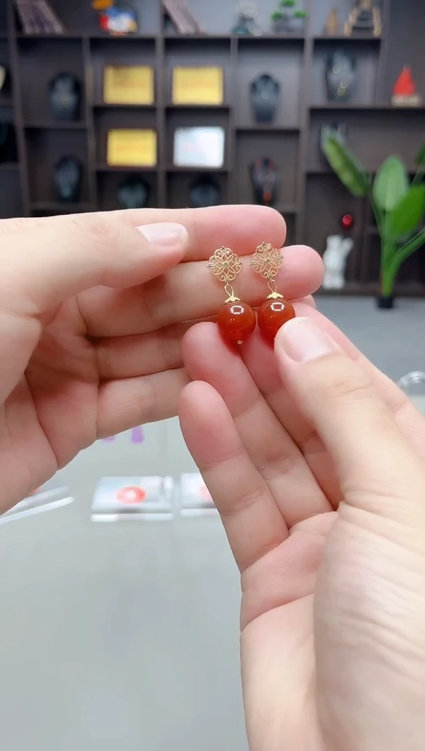 未镶嵌耳钉玛瑙/玉髓710000