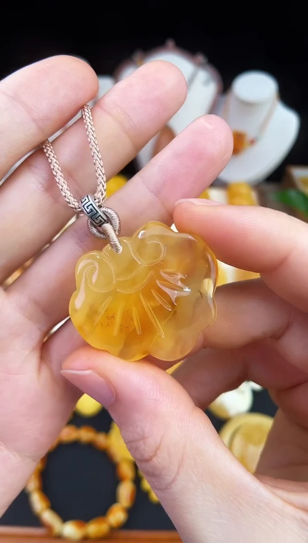 琥珀未镶嵌珠宝奇石柒月