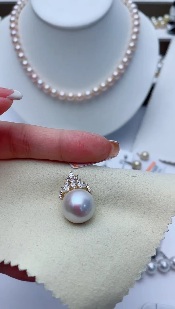 【闪购商品】淡水珍珠颈饰银S925镶嵌W99