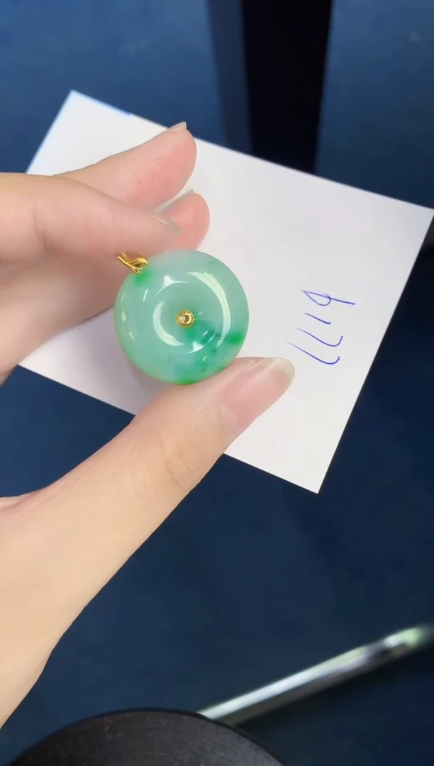 翡翠18K金镶嵌颈饰天然翡翠緬甸A貨