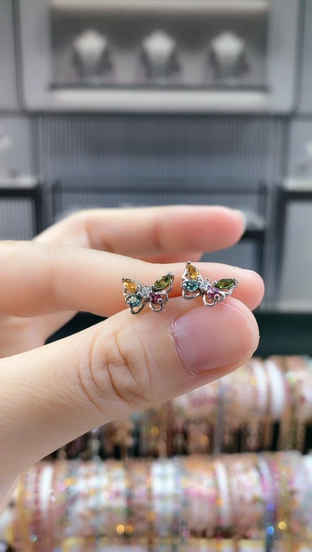 银S925镶嵌耳钉碧玺666666