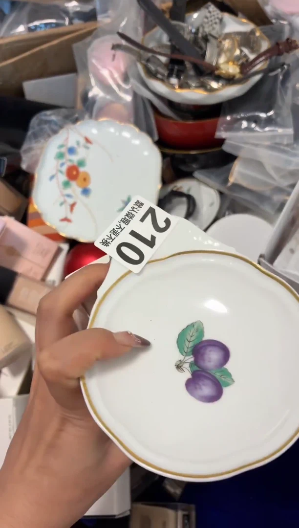 瓷片明*好漂亮的东西快来带走吧