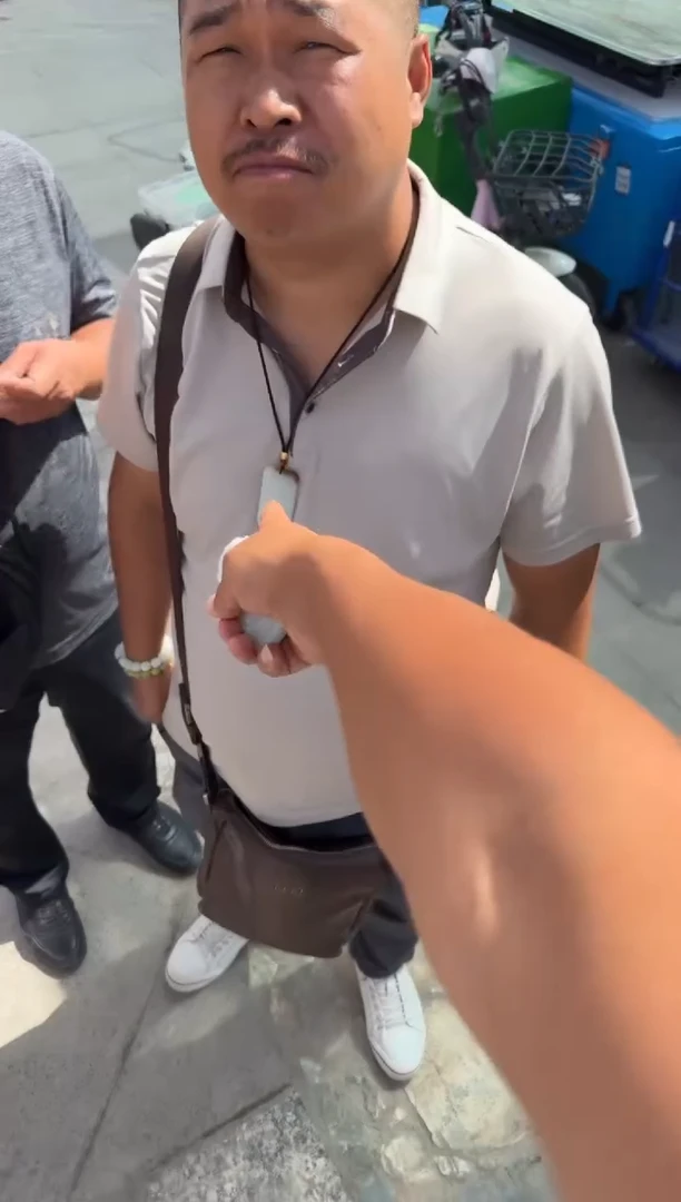 未镶嵌和田玉（糖玉）挂件和田玉