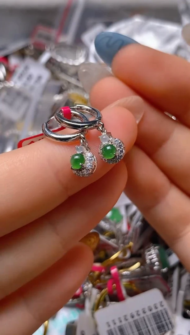 银S925镶嵌戒指翡翠百内无证书