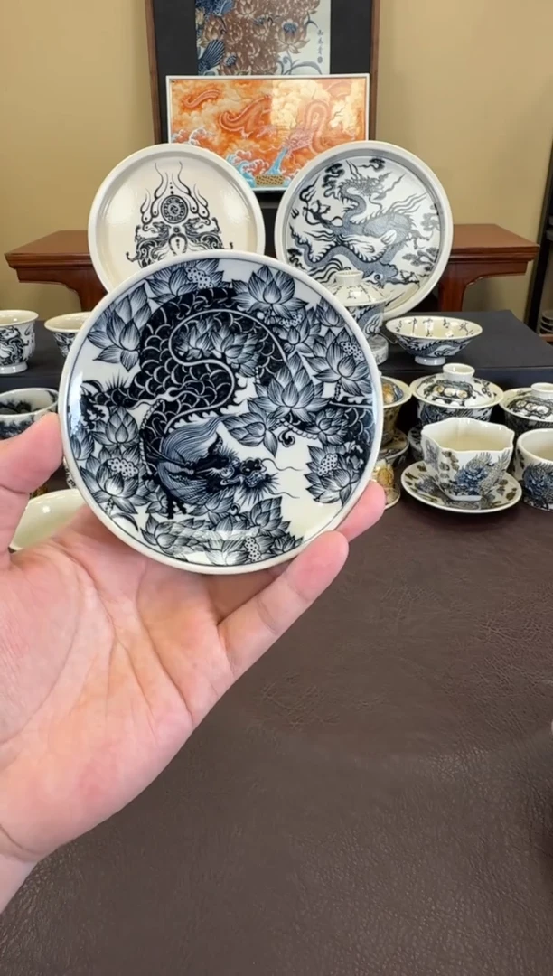 二号釉穿花龙杯垫