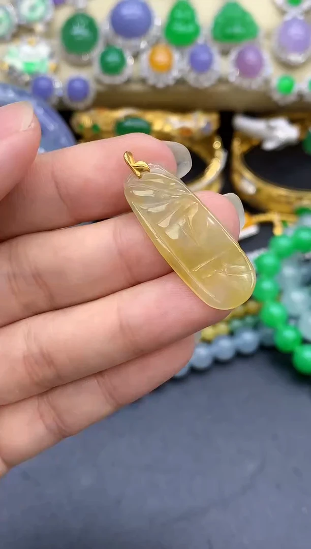 颈饰18K金镶嵌翡翠33-中国好珍宝