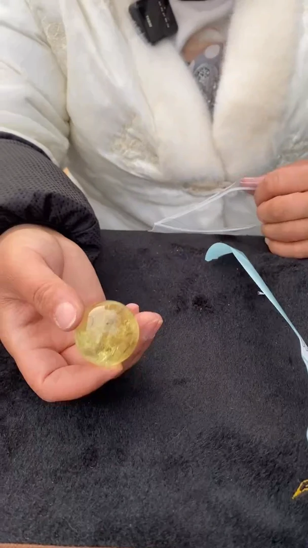 【闪购商品】黄晶球未镶嵌黄水晶球DD379