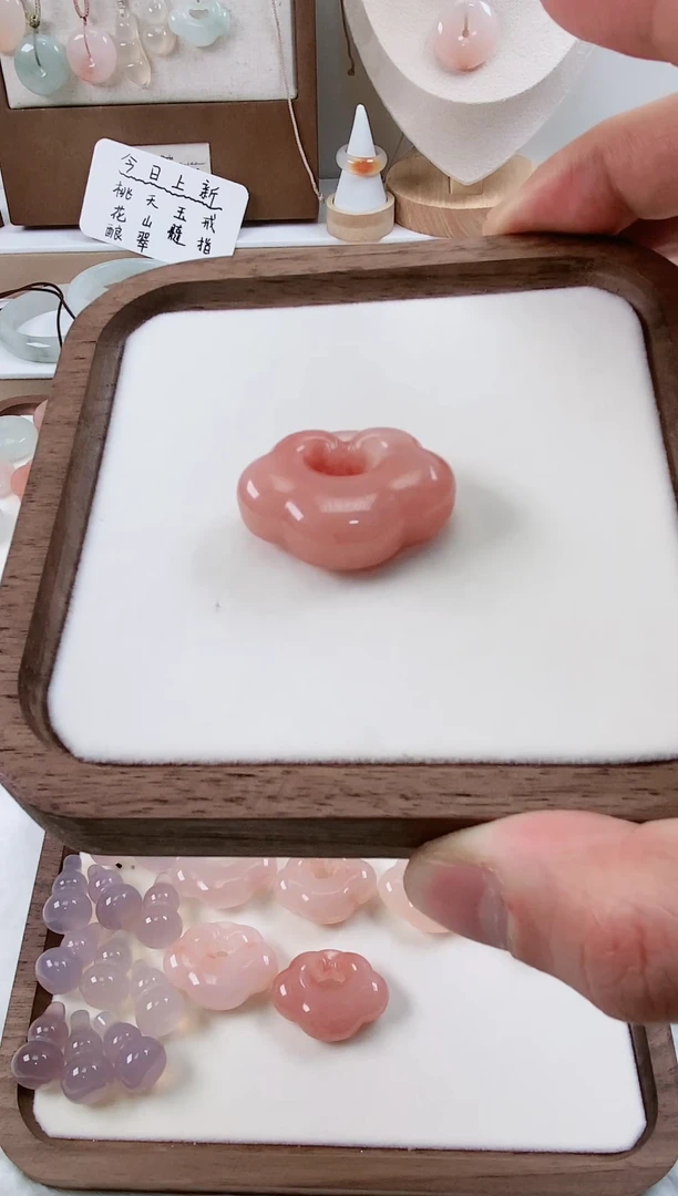 【闪购商品】石英质玉颈饰未镶嵌25