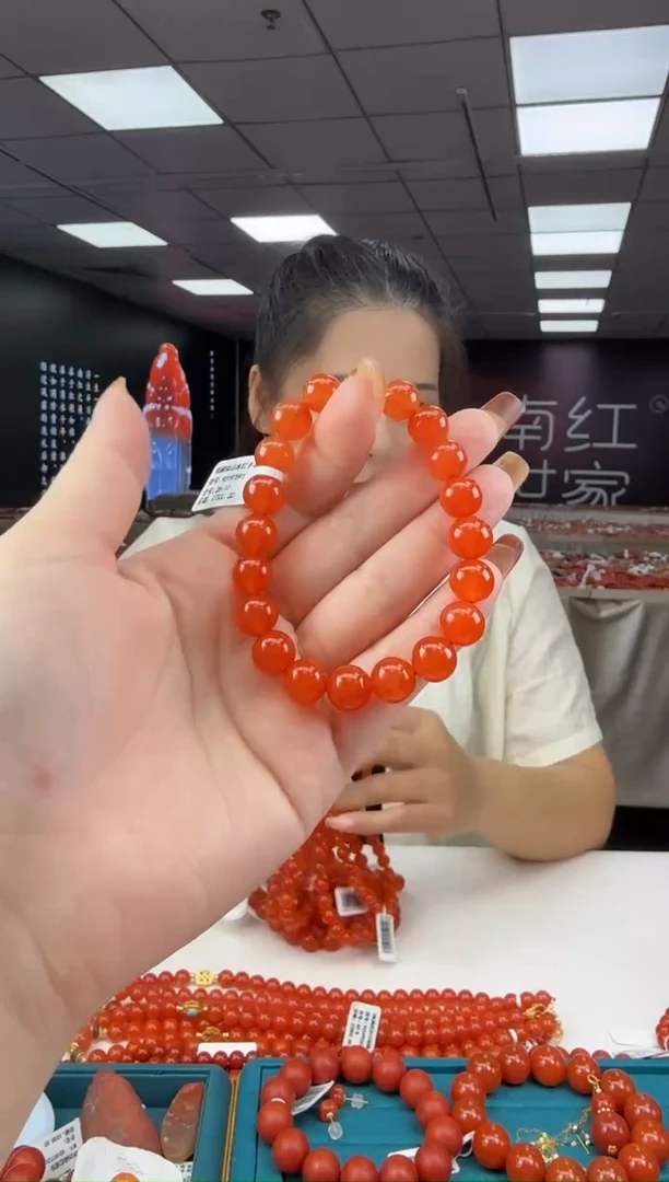 未镶嵌珠串南红玛瑙多样发其一/10/23625002280