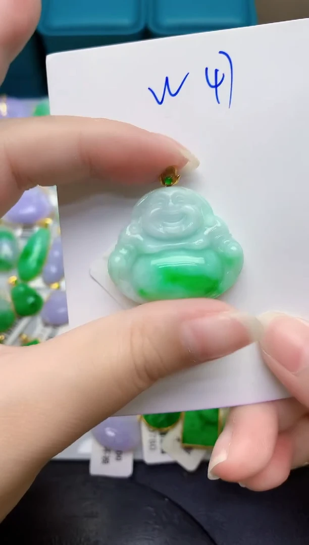 颈饰18K金镶嵌翡翠缅甸天然翡翠A货