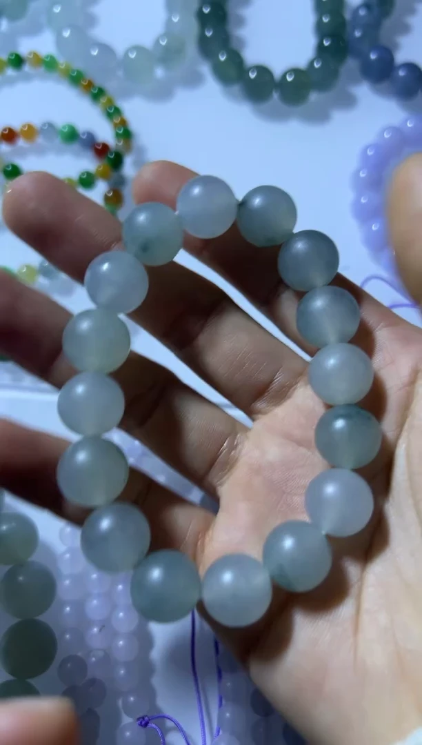 未镶嵌定制翡翠手串