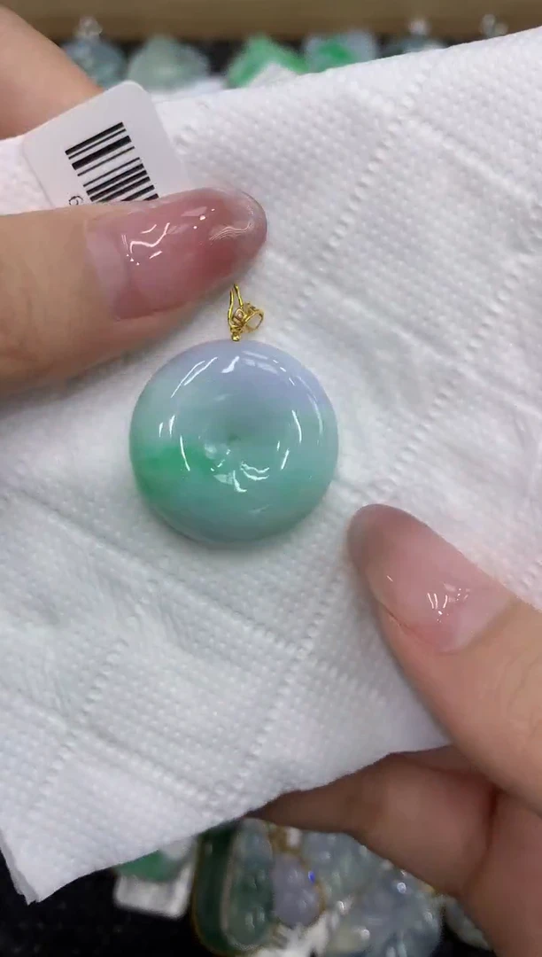 翡翠18K金镶嵌颈饰111111111111