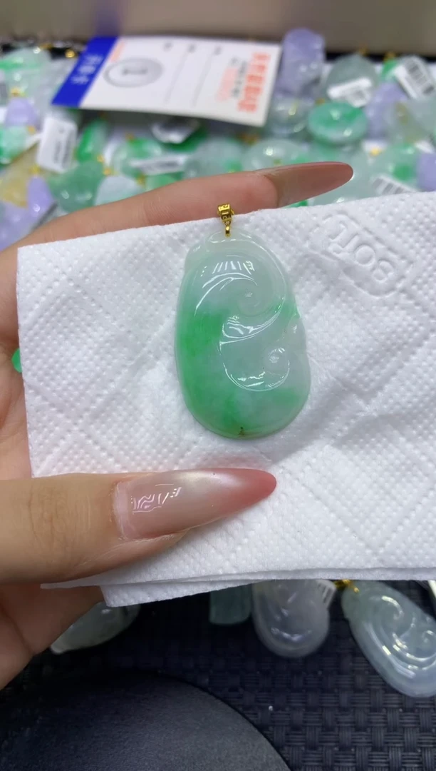 颈饰18K金镶嵌翡翠天然缅甸A货翡翠