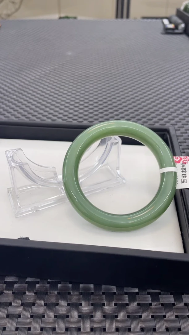 未镶嵌手镯和田玉海***～一条59+（多样性发一件）Z0680