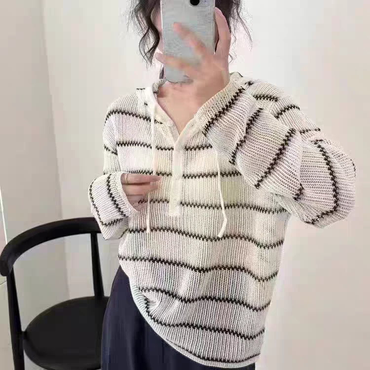 天丝亚麻镂空条纹半开扣连帽衫长袖