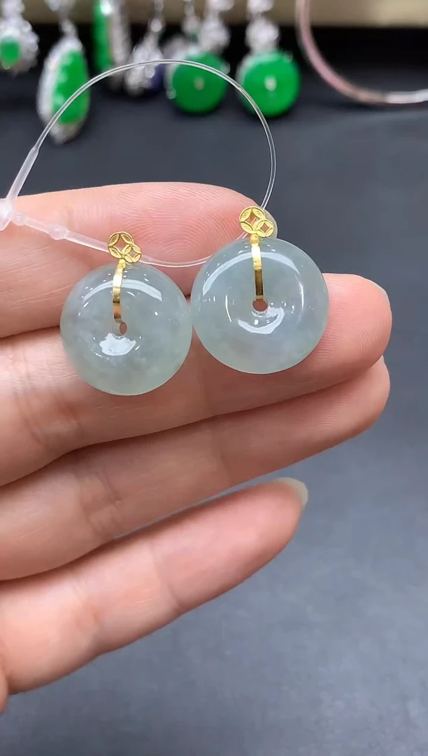 颈饰18K金镶嵌翡翠62-中国好珍宝