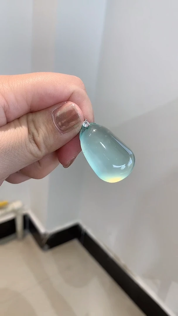 未镶嵌蛇纹石玉吊坠(不含链)福瓜