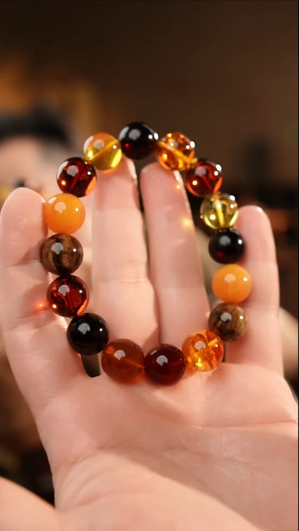 琥珀颈饰未镶嵌12+多宝手串