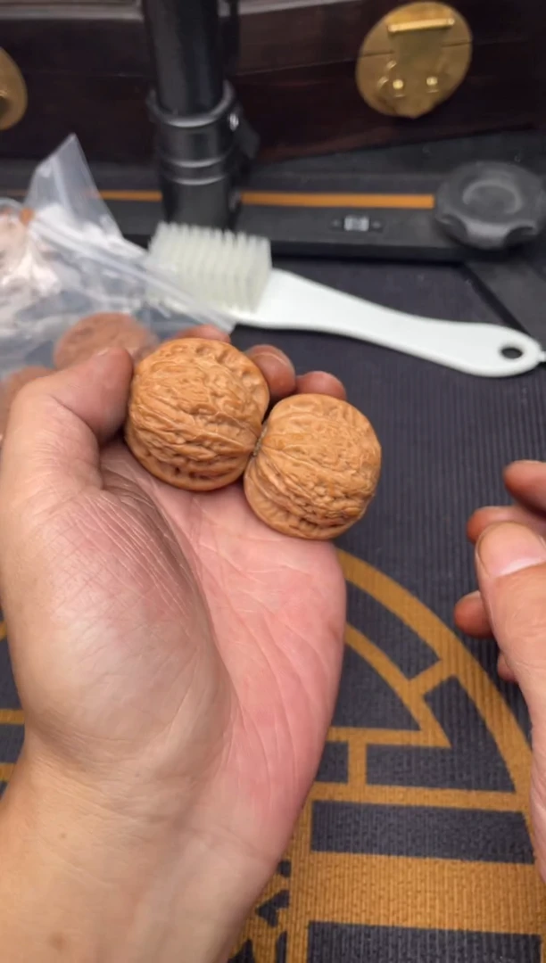 文玩核桃吊坠铁锤37