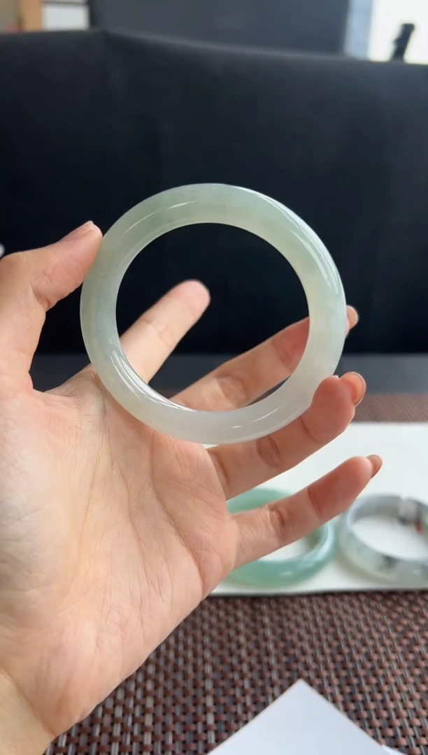 翡翠手镯未镶嵌21号56.1*10.*10