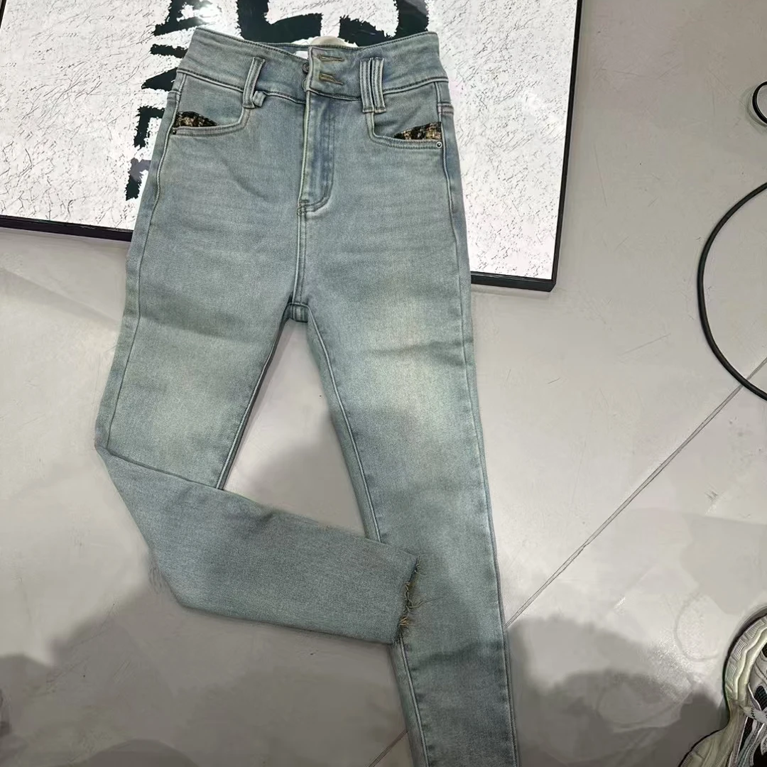 简衣 冬季百搭浅色小脚加绒牛仔裤-803