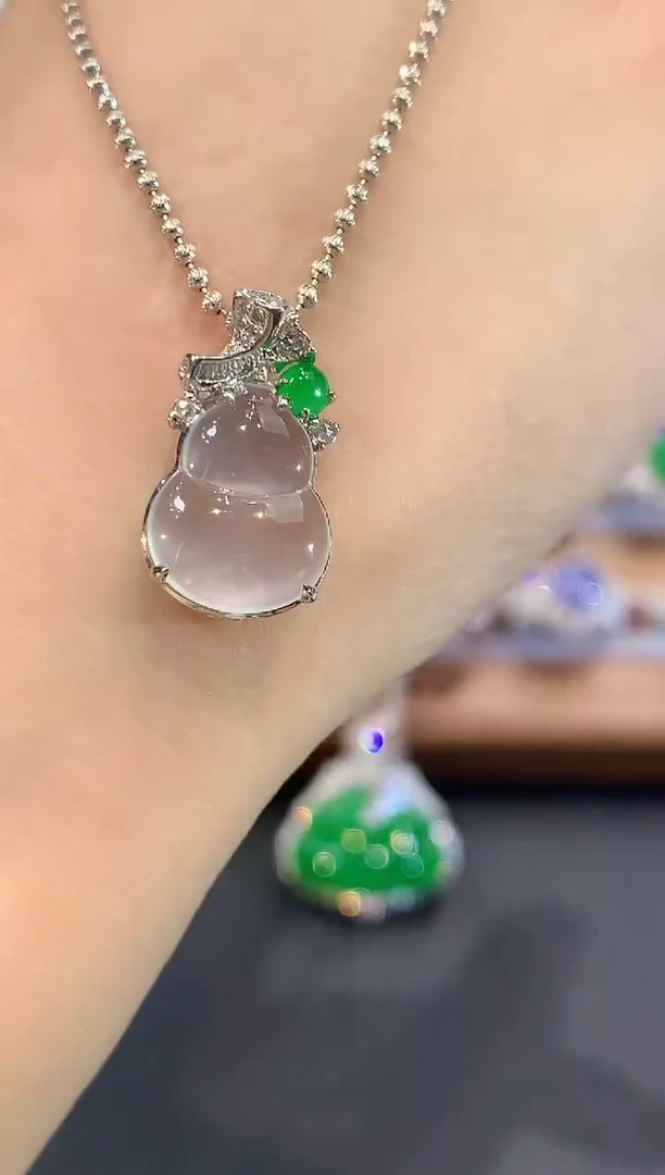 吊坠(不含链)18K金镶嵌翡翠a171