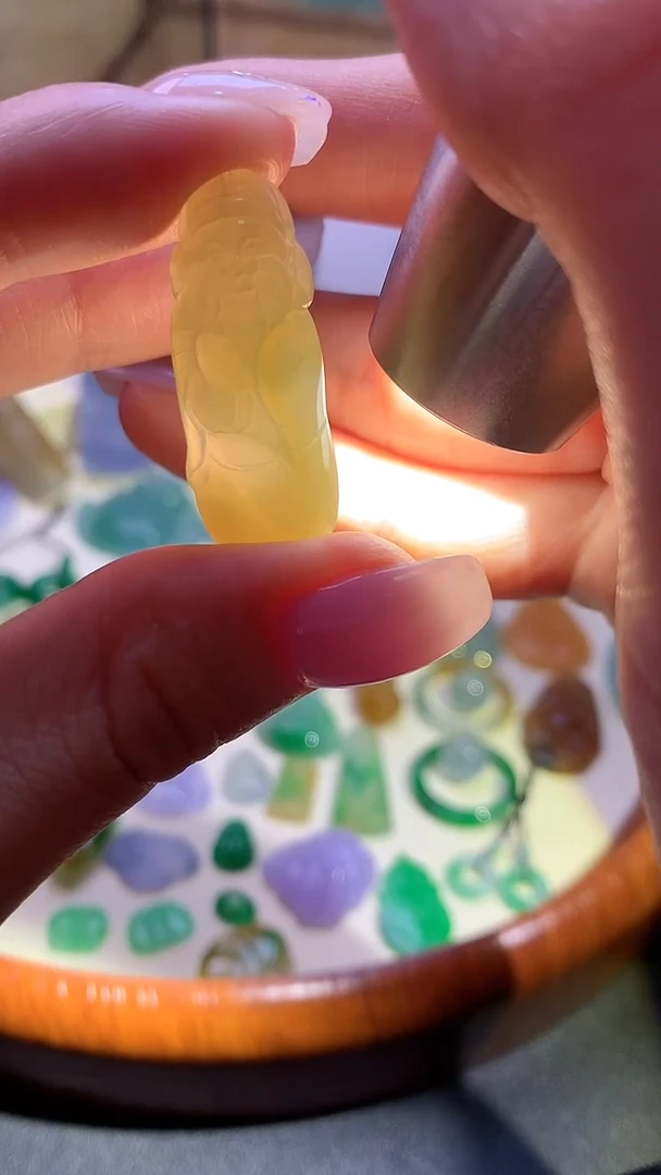 颈饰未镶嵌翡翠天然A货翡翠财神