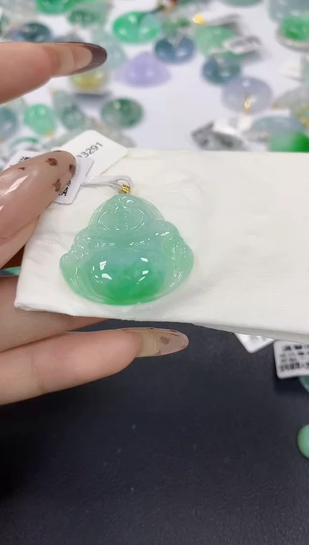 颈饰18K金镶嵌翡翠a货假一赔三支持复检百元上9元证书费自理