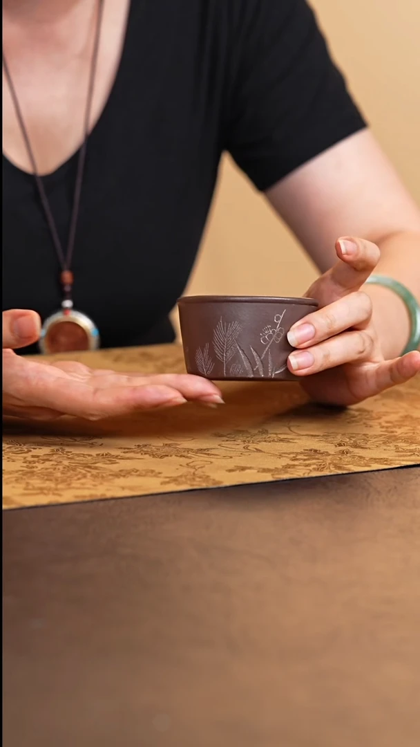 茶杯紫砂宜兴原矿紫砂中槽清刻绘主人杯