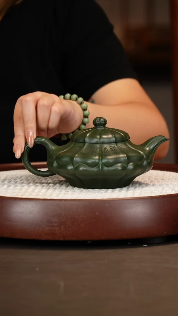 茶壶紫砂【潘春芳】绿泥合菱400c+李洪亮画