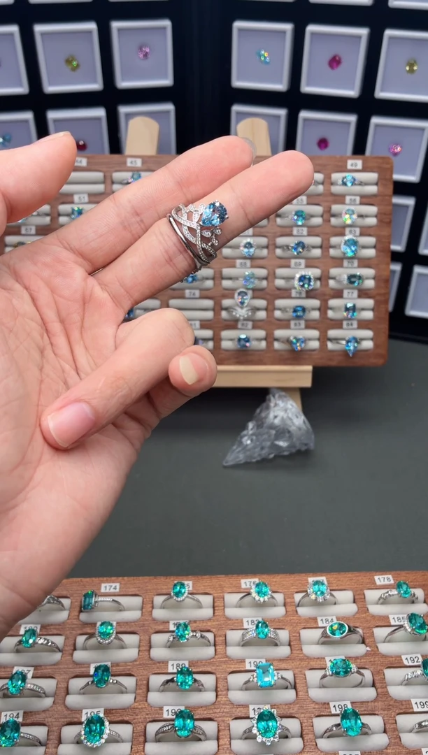 海蓝宝石戒指银S925镶嵌000