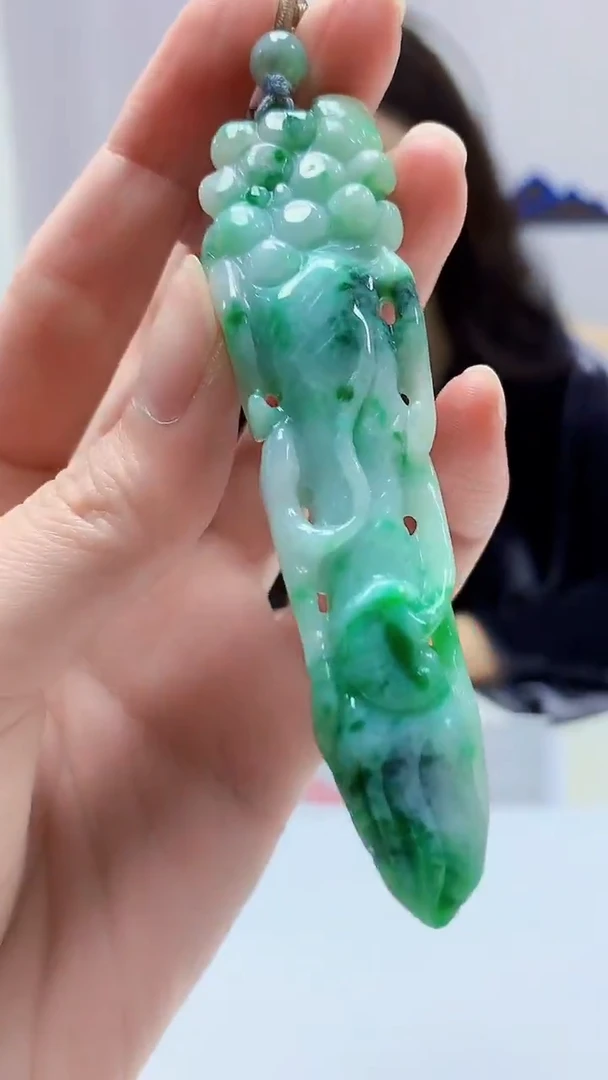 【闪购商品】定制翡翠未镶嵌4829zm-毛货挂件人参44