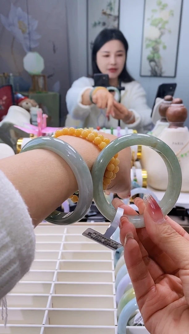 未镶嵌手镯翡翠32号56.6/11.9*8.6