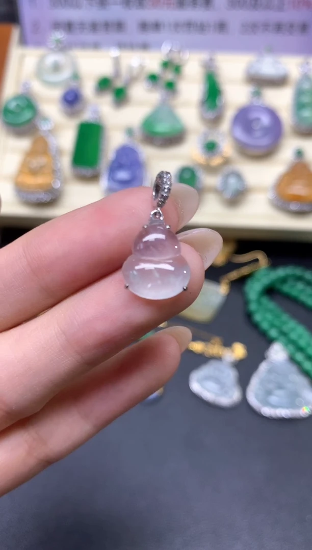 【闪购商品】翡翠吊坠(不含链)18K金镶嵌吊坠|1800+180