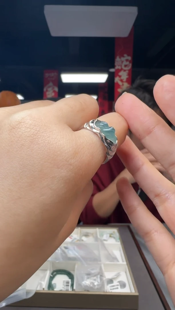 【闪购商品】翡翠戒指银S925镶嵌天然蓝水翡翠戒指