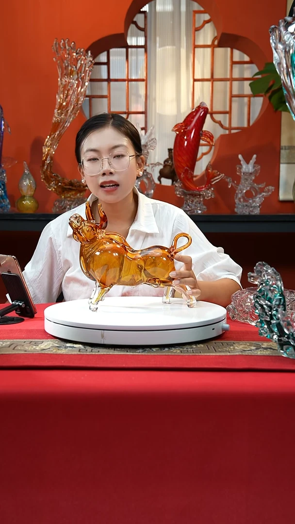 手工艺品琉璃茶金色抬头牛摆件