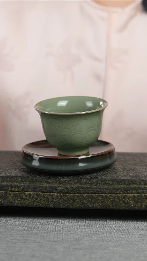 耀洲窑牡丹纹压手杯